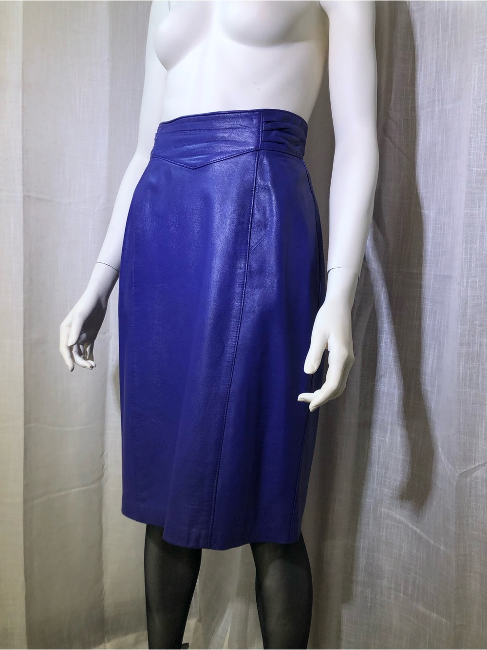 Vintage Bagatelle Purple Leather Pencil Skirt